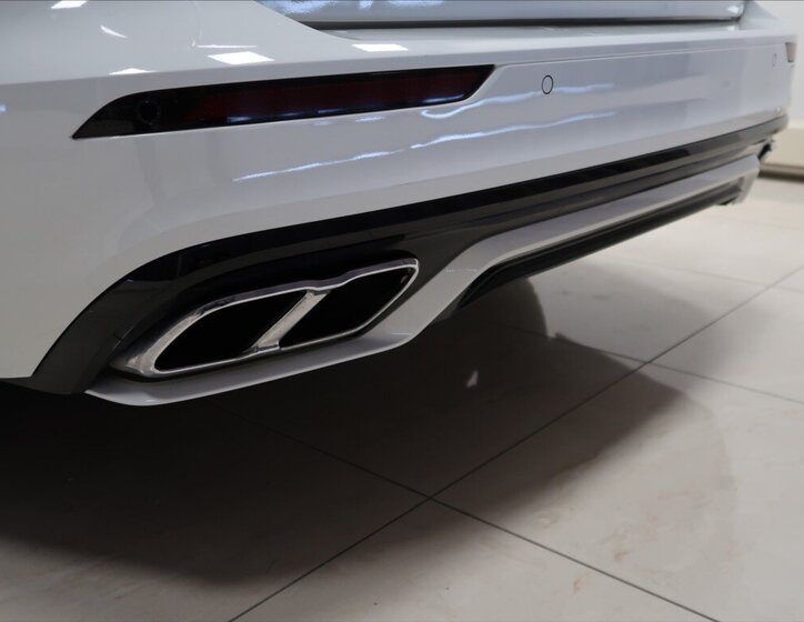 Volvo V60 Kombi 2,0 l 140 kw