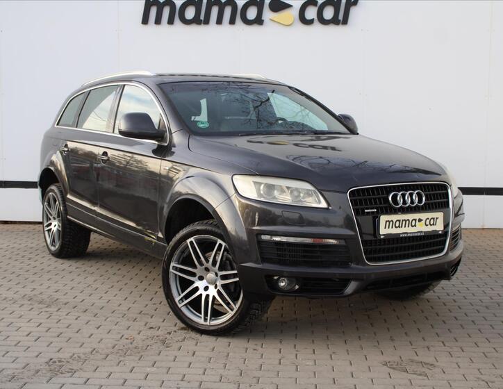Audi Q7 1