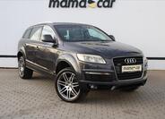 Audi Q7 1