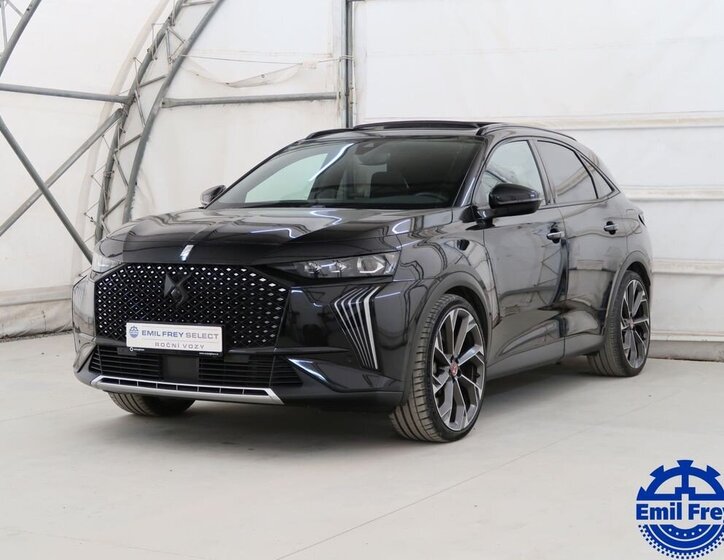 DS Automobiles DS7 Crossback SUV / Terénní 1,6 l 147 kw