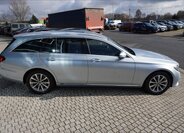Mercedes-Benz Třídy E Kombi 2,0 l 143 kw