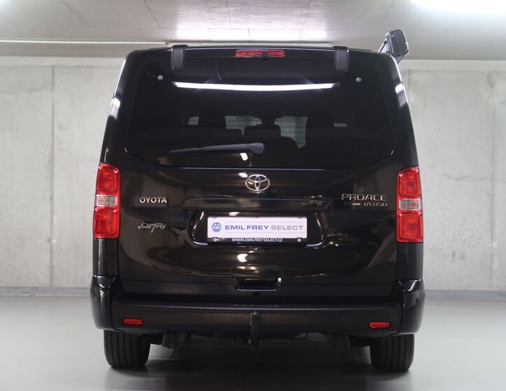 Toyota ProAce 6
