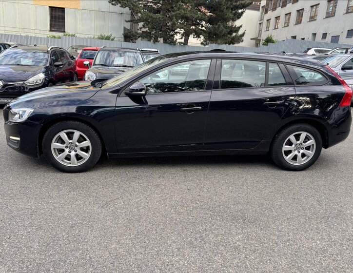 Volvo V60 4
