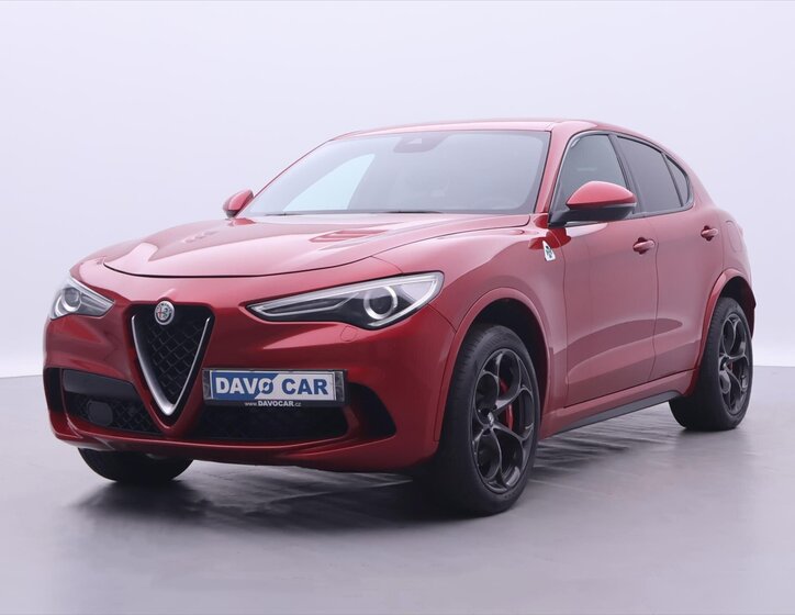 Alfa Romeo Stelvio SUV / Terénní 2,9 l 375 kw
