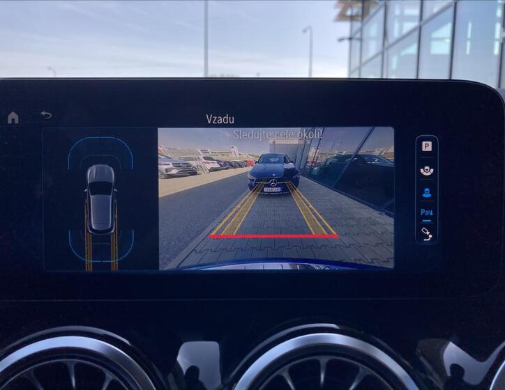 Mercedes-Benz GLA 20