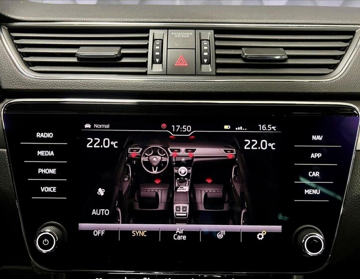 Škoda Superb Sedan / Limuzína 2,0 l 140 kw