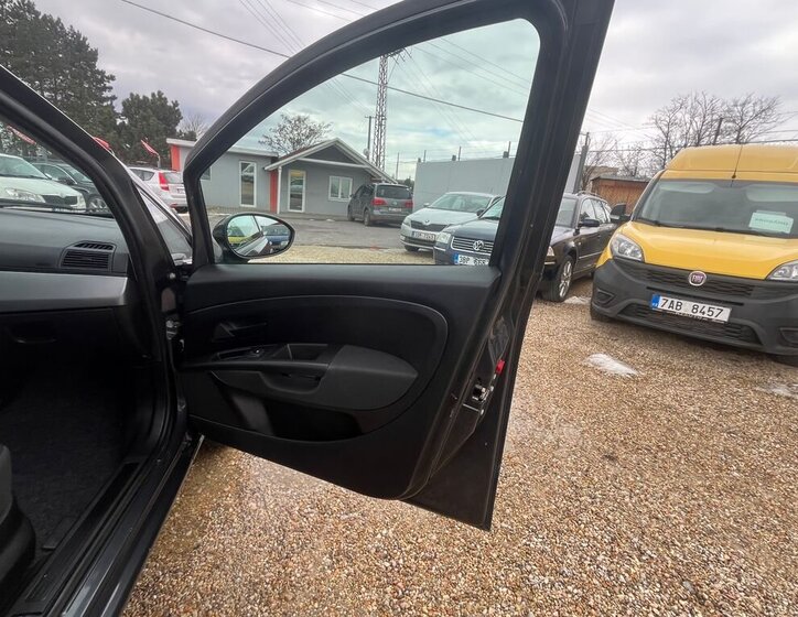 Fiat Punto Hatchback 1,2 l 51 kw