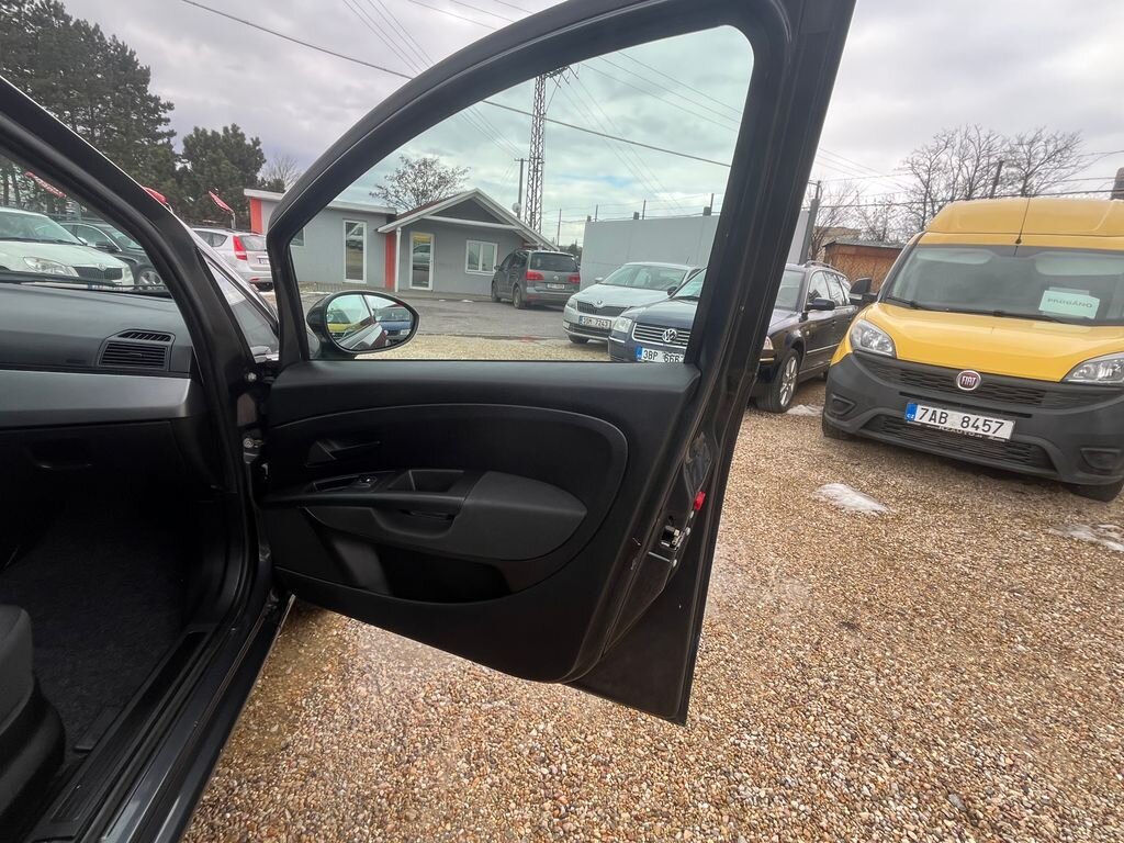 Fiat Punto Hatchback 1,2 l 51 kw