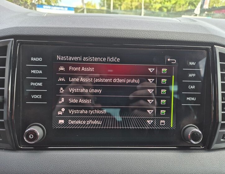 Škoda Karoq SUV / Terénní 1,5 l 110 kw