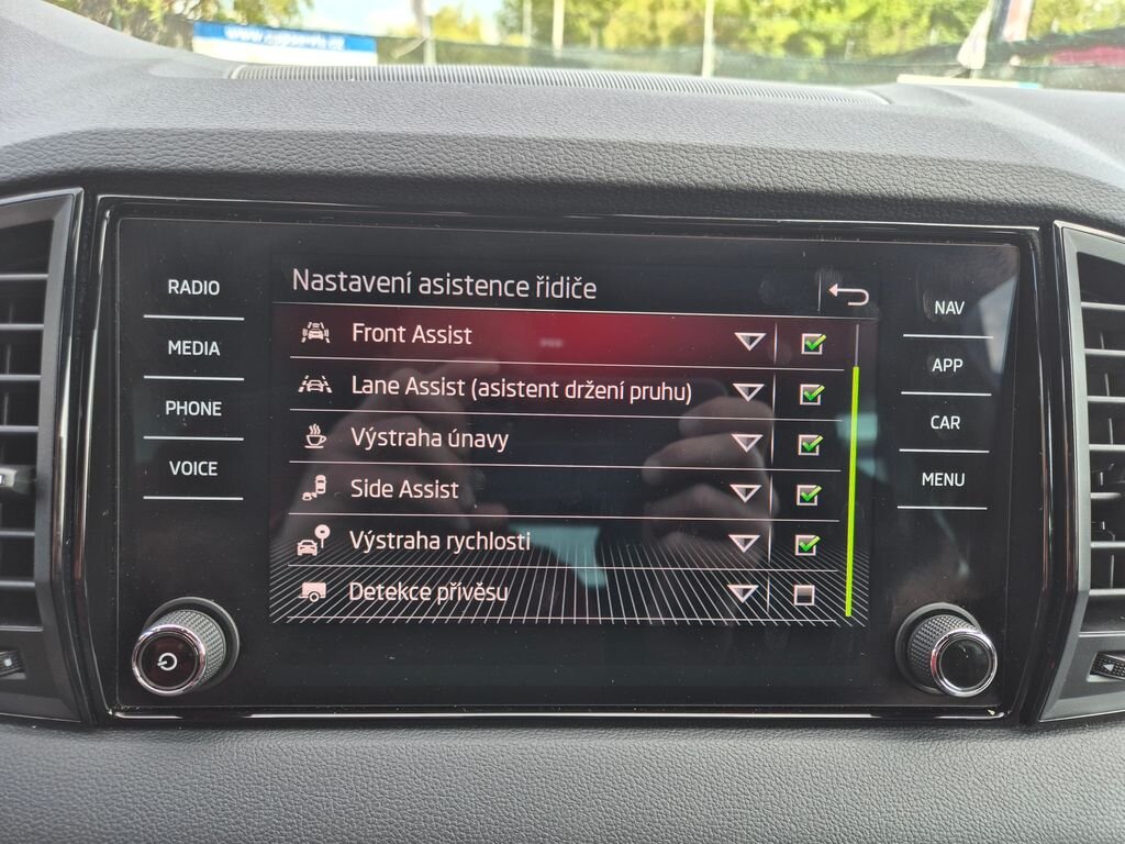 Škoda Karoq SUV / Terénní 1,5 l 110 kw