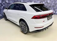 Audi Q8 4