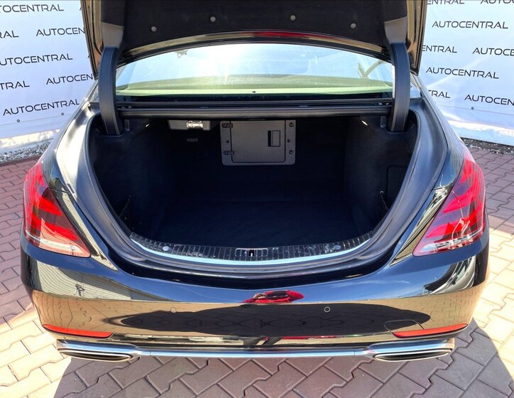 Mercedes-Benz Třídy S Sedan / Limuzína 4,0 l 345 kw