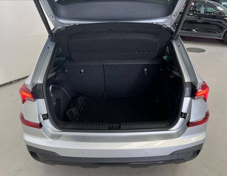 Škoda Kamiq CUV / Crossover 1,5 l 110 kw