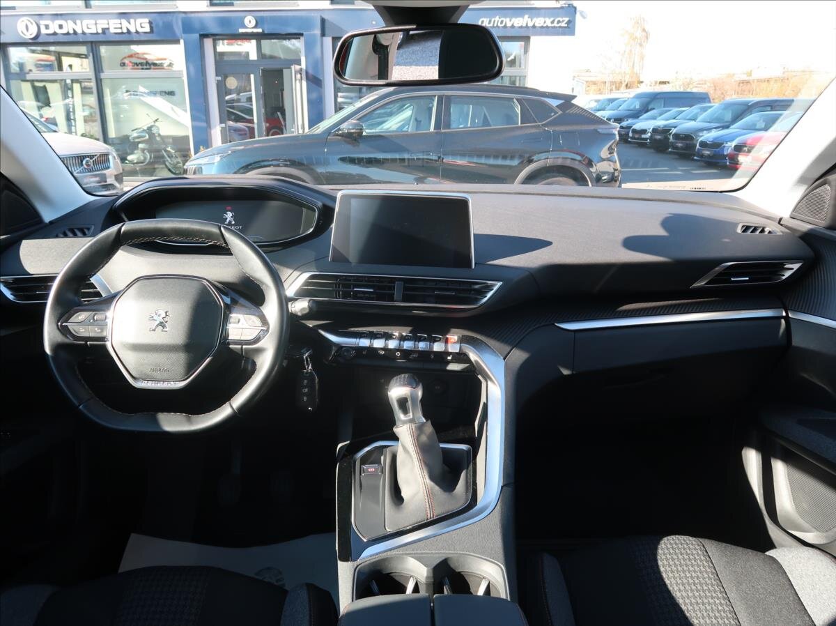 Peugeot 3008 SUV / Terénní 1,2 l 96 kw