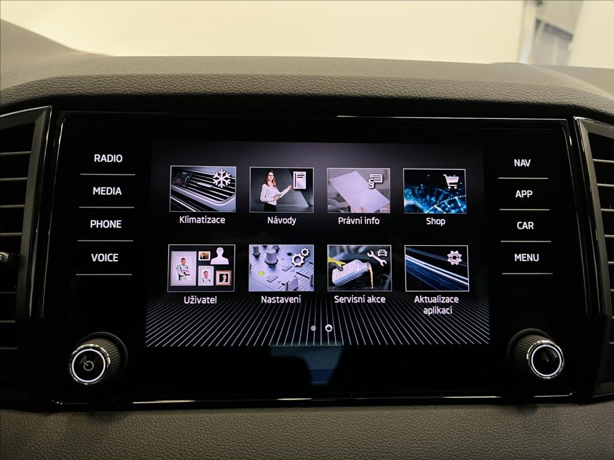 Škoda Karoq SUV 1,5 l 110 kw