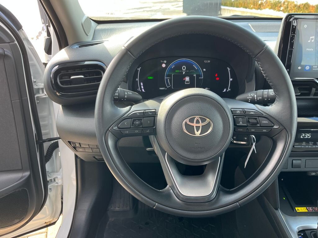 Toyota Yaris Cross SUV 1,5 l 68 kw