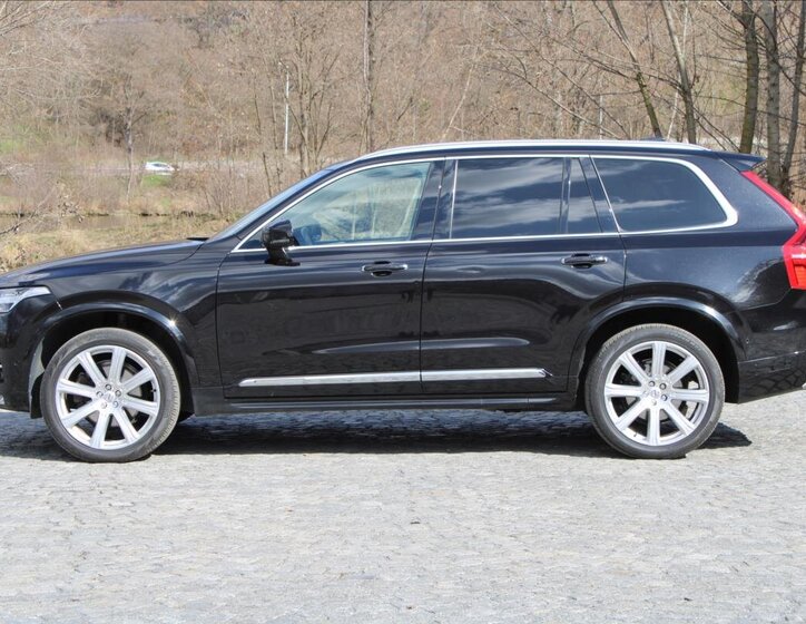 Volvo XC90 SUV / Terénní 2,0 l 165 kw