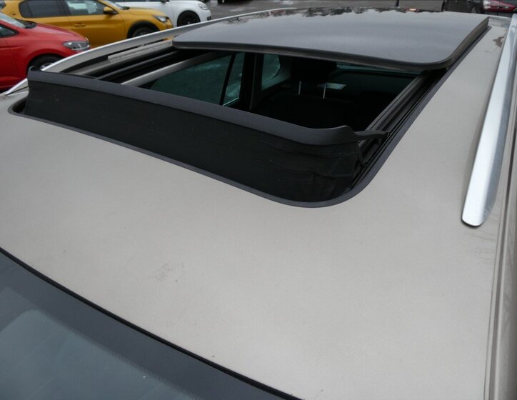 Volkswagen Tiguan SUV 2,0 l 110 kw