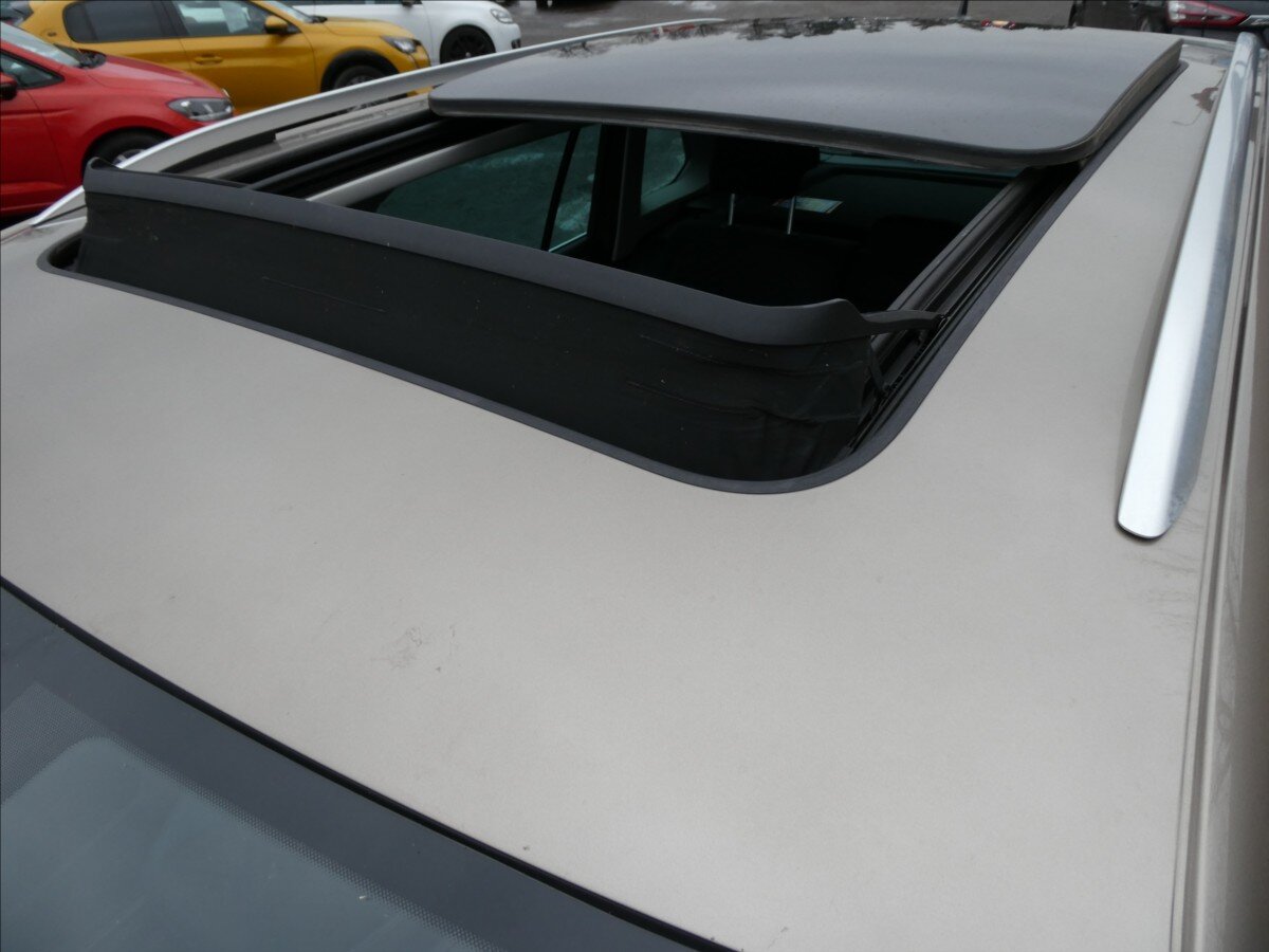 Volkswagen Tiguan SUV 2,0 l 110 kw