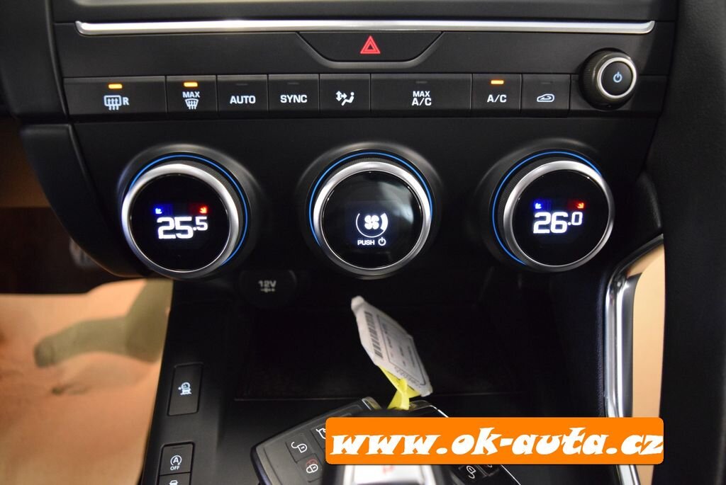 Jaguar F-Pace SUV 2,0 l 110 kw