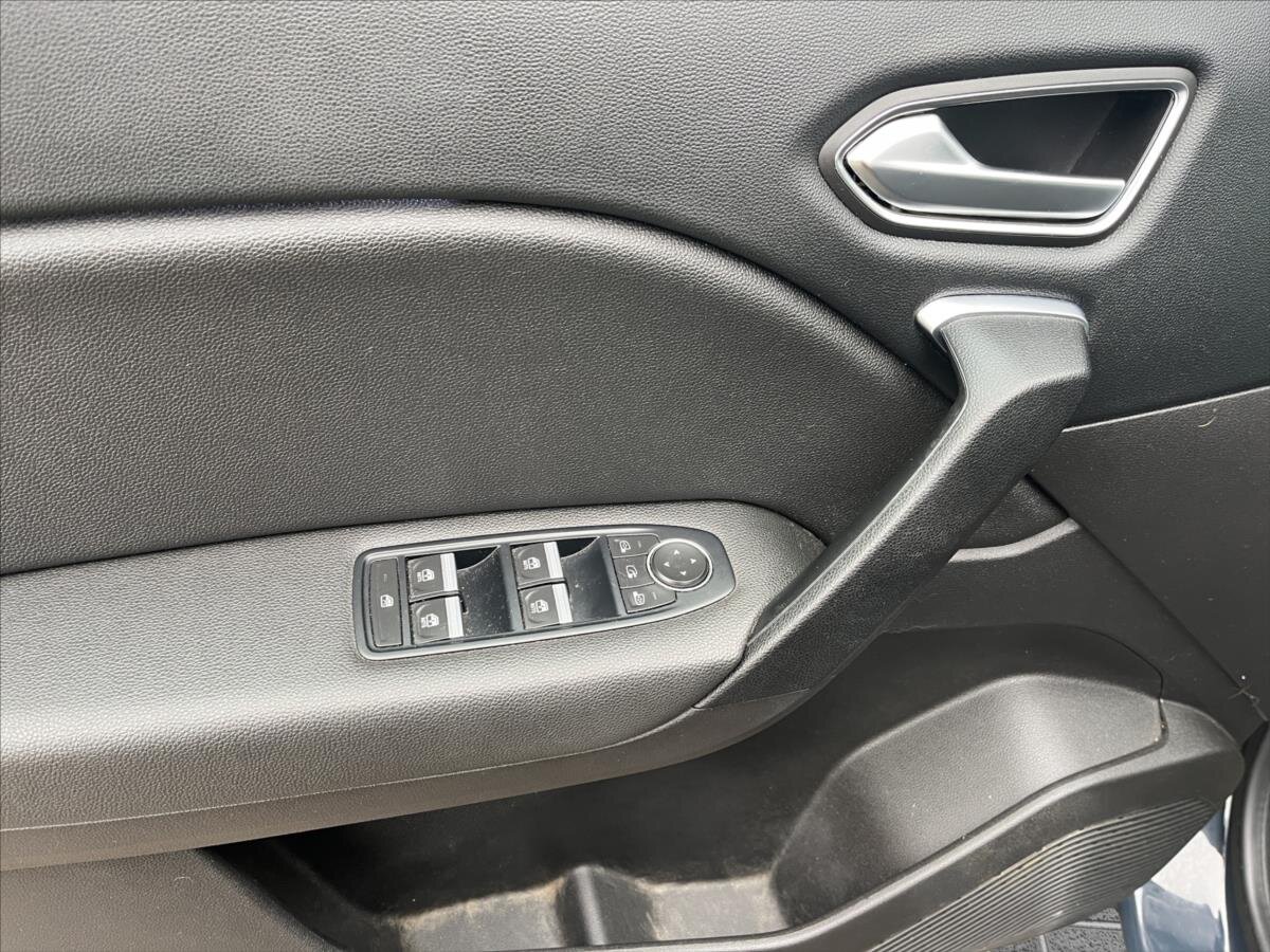 Renault Captur SUV / Terénní 1,3 l 96 kw