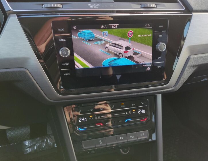 Volkswagen Touran MPV 1,5 l 110 kw