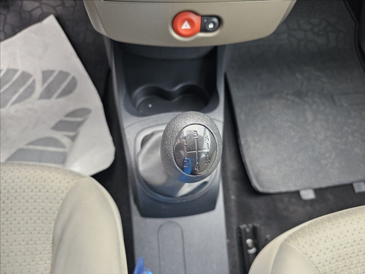 Renault Clio Kombi 1,1 l 55 kw