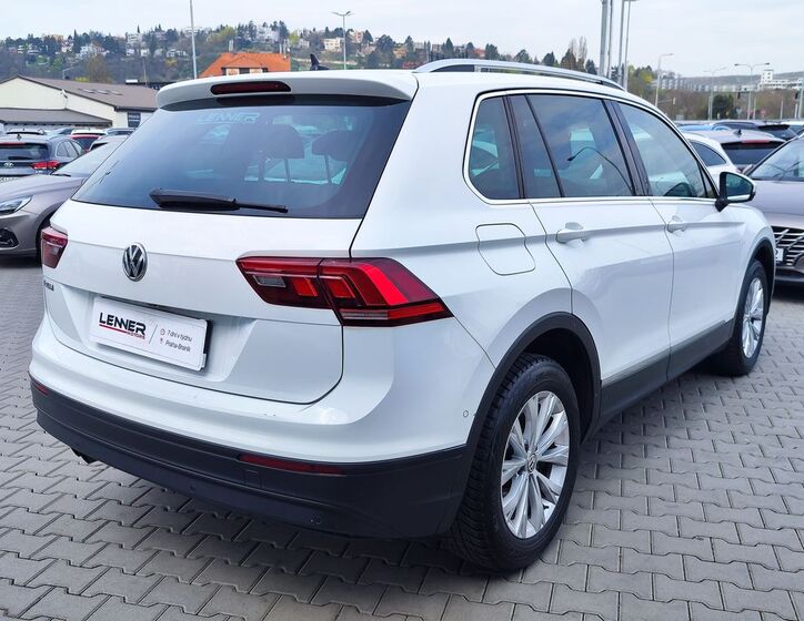 Volkswagen Tiguan 5