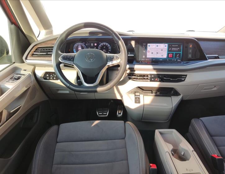 Volkswagen Multivan 9