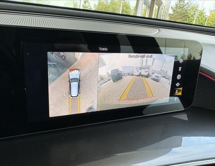 Mercedes-Benz EQC 39