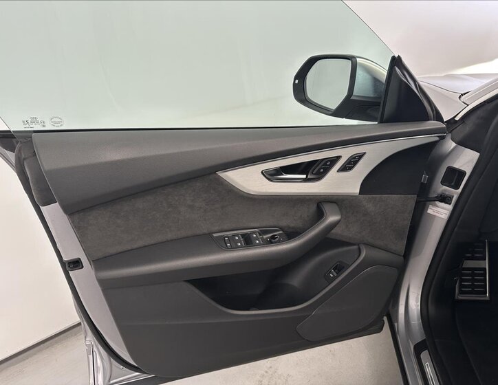 Audi SQ8 SUV 4,0 l 373 kw