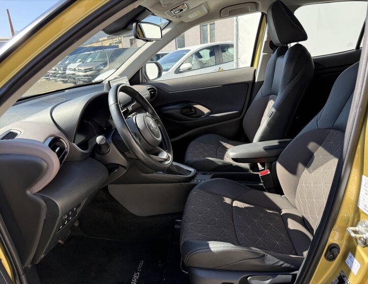 Toyota Yaris Cross SUV / Terénní 1,5 l 68 kw