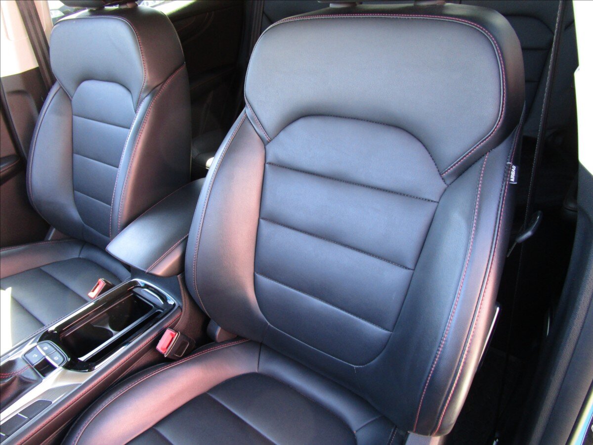 MG HS Hatchback 1,5 l 119 kw