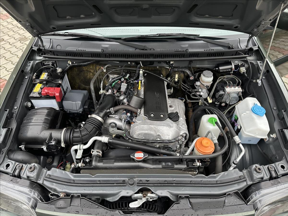 Suzuki Jimny SUV 1,3 l 63 kw