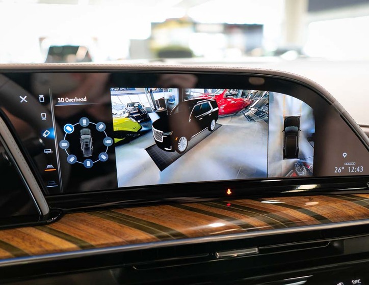 Cadillac Escalade 31