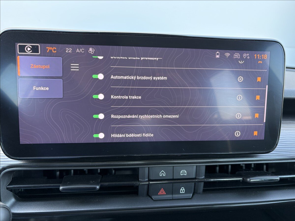 Jeep Avenger Sedan / Limuzína 1,2 l 74 kw