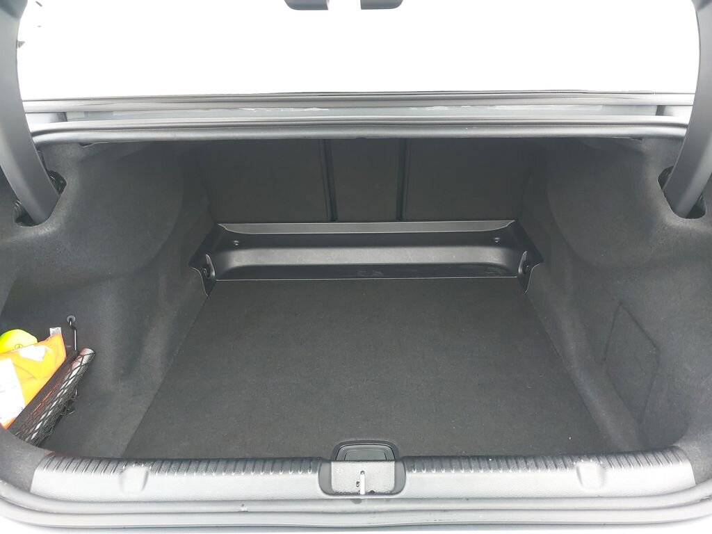 Mercedes-Benz EQE Sedan / Limuzína 0,0 145 kw