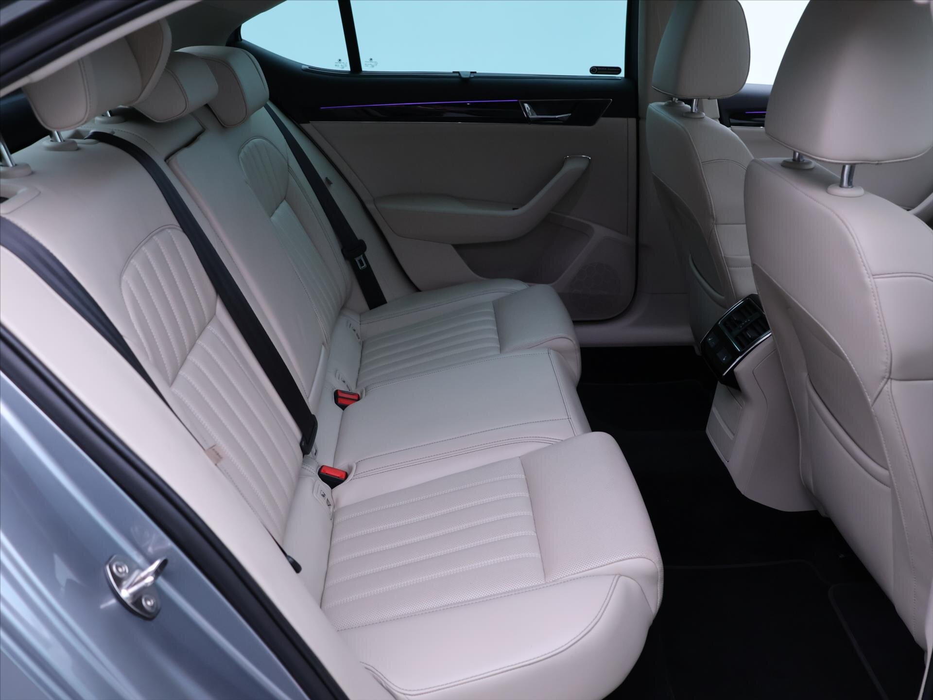 Škoda Superb Liftback 2,0 l 200 kw