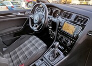 Volkswagen Golf 37