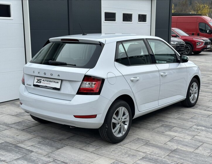 Škoda Fabia Hatchback 999,0 70 kw