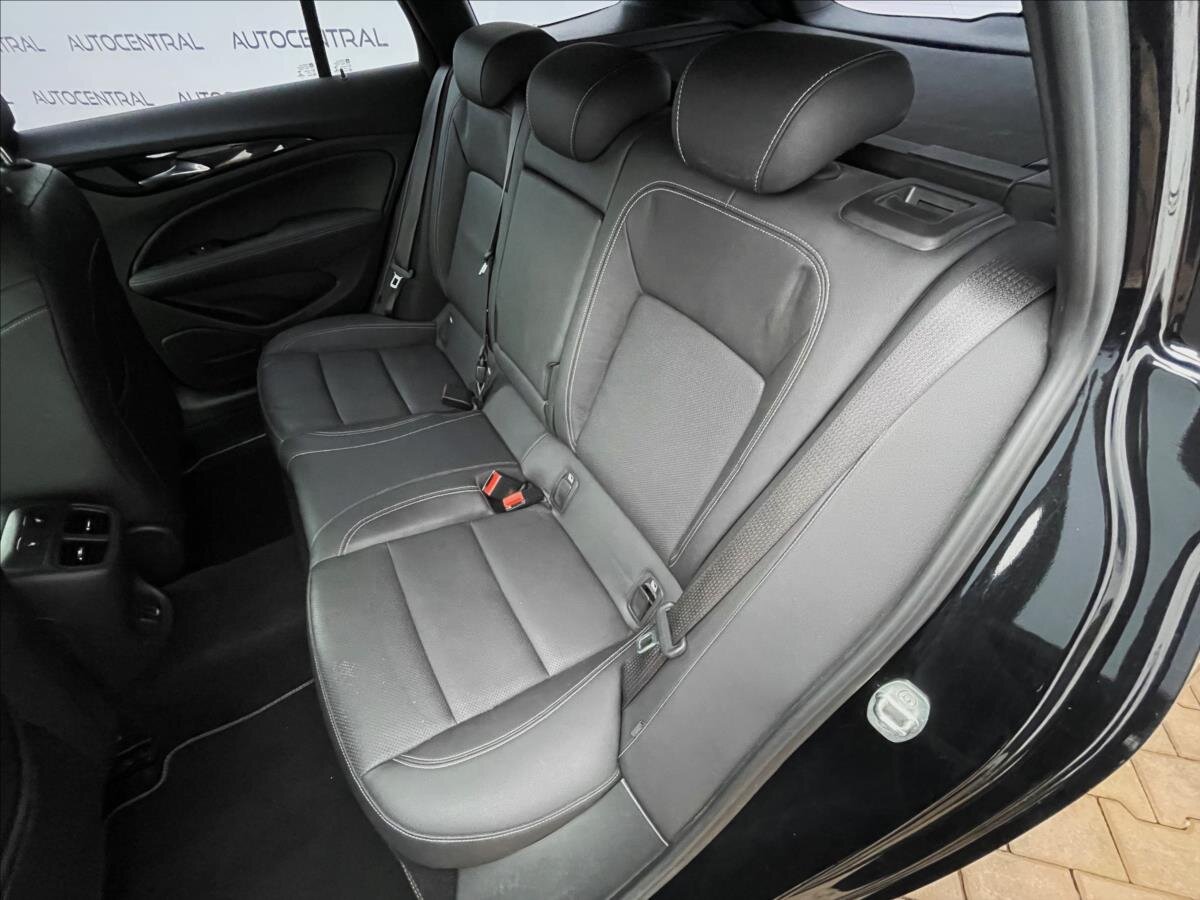 Opel Insignia Kombi 1,5 l 121 kw