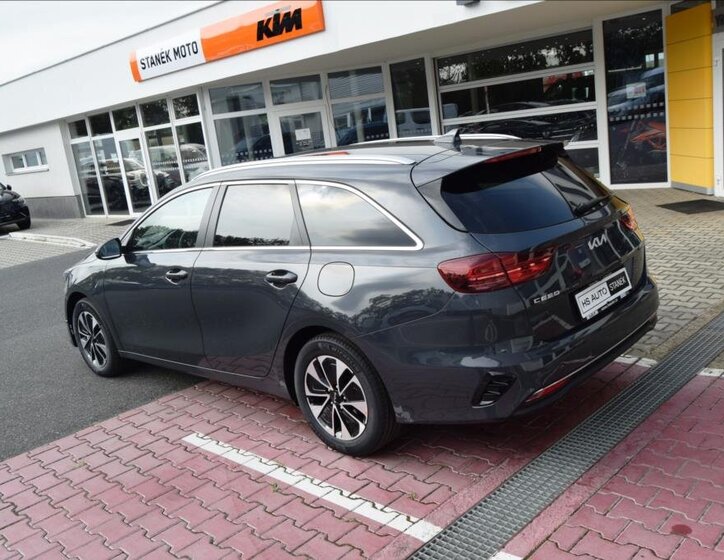 KIA Ceed 11