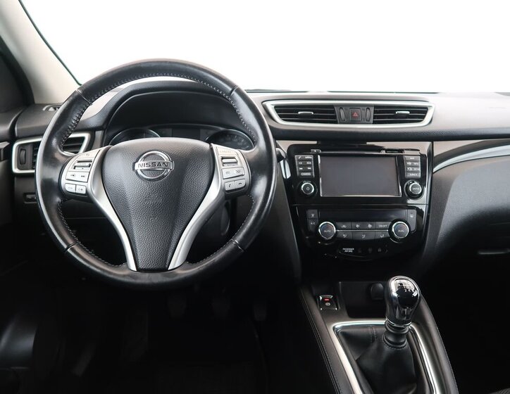 Nissan Qashqai SUV / Terénní 1,5 l 81 kw