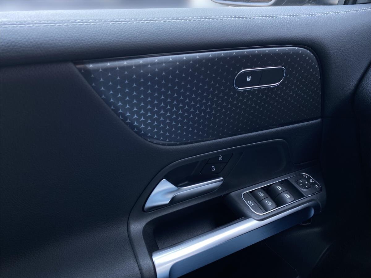 Mercedes-Benz GLB SUV / Terénní 2,0 l 110 kw