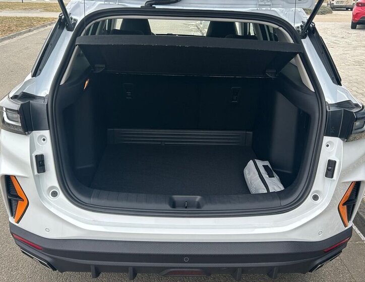 Dongfeng Ostatní Kombi 1,5 l 86 kw