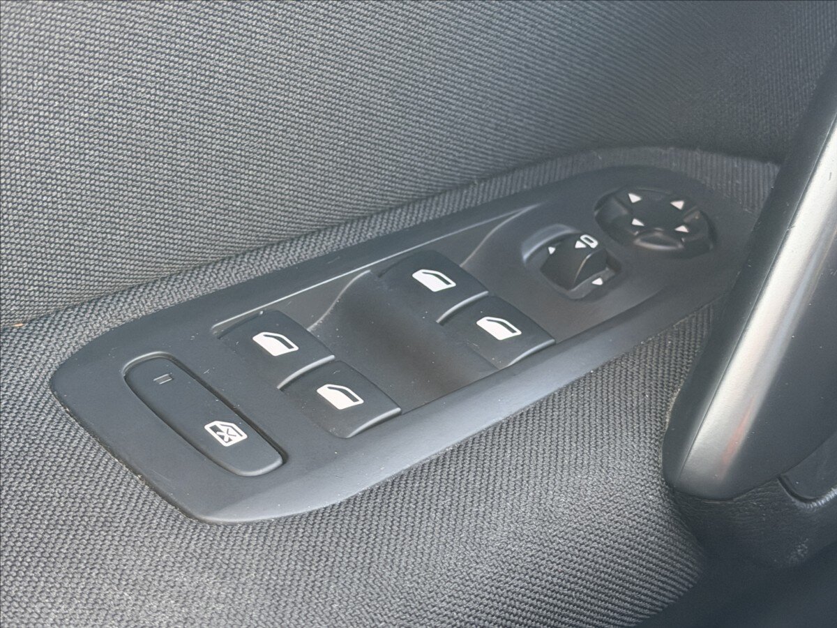 Peugeot 308 Kombi 2,0 l 110 kw