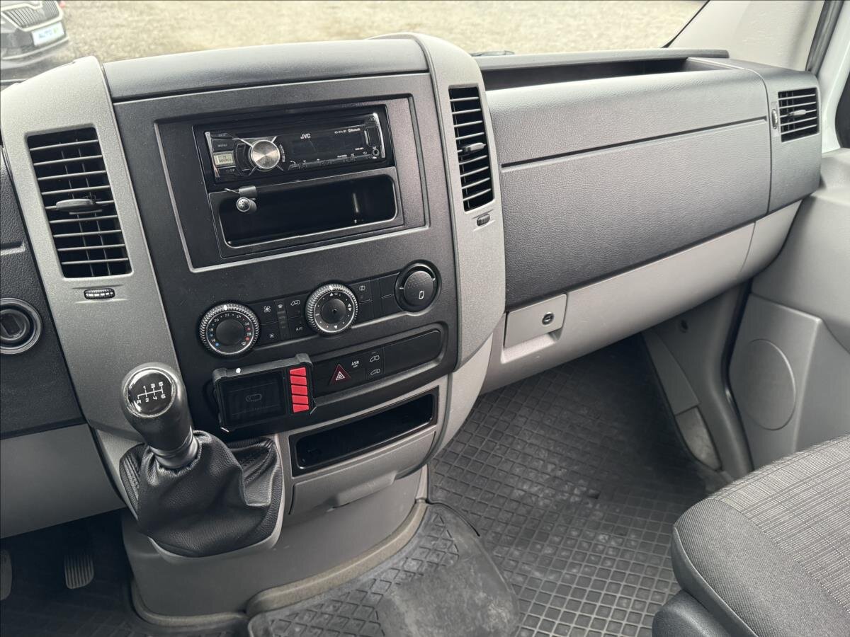 Mercedes-Benz Sprinter Kombi 2,1 l 95 kw