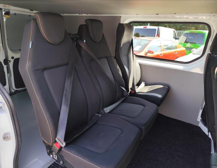 Renault Trafic 4