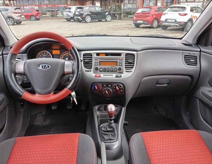 KIA Rio Hatchback 1,4 l 71 kw