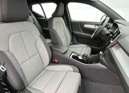 Volvo XC40 11